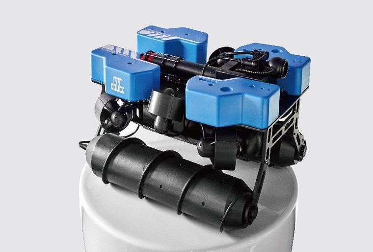Model of an industrial robot on tracks with mechanical detail