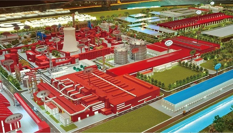 Model of a large petrochemical complex with roads and canals