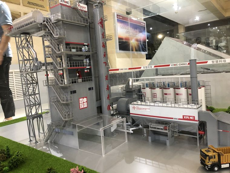 Mixing plant model with towers, conveyors and hoppers