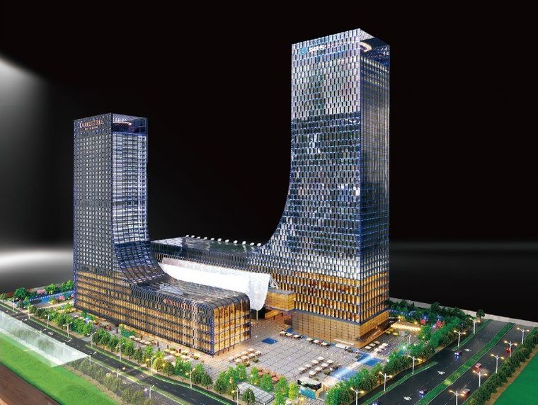 Model of a traditional-style shopping centre with the lake and walkways