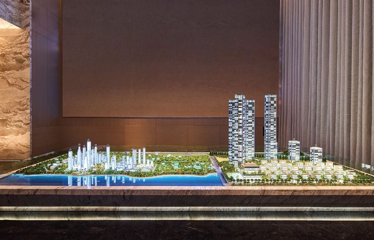 Model of a city and a residential project on an extended water base