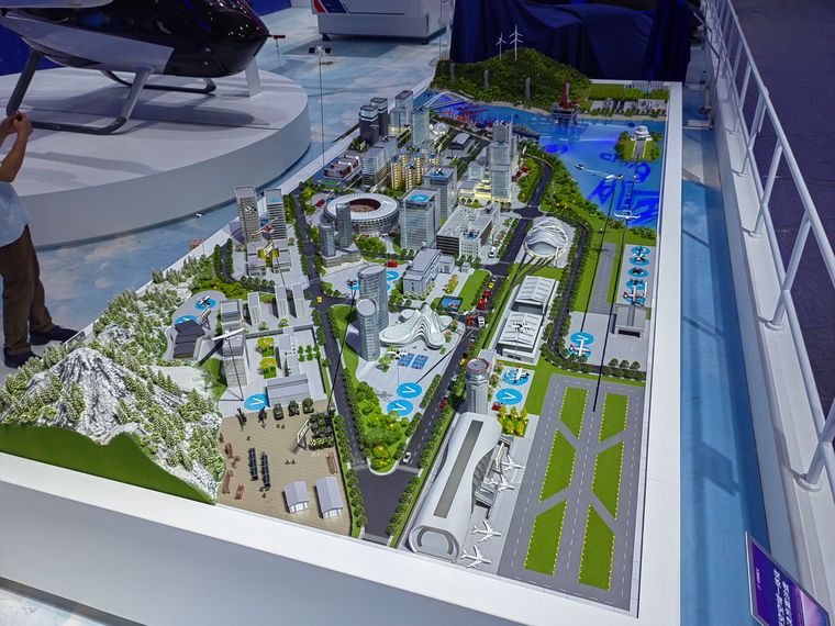 Urban district plan with an airfield and transport facilities