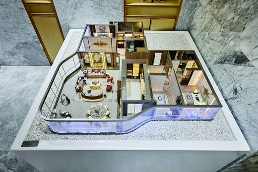 Micro-scenes & interiors