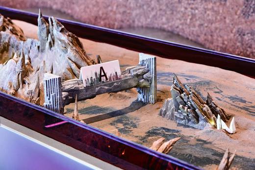 Immersive exhibits